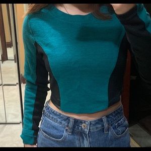 Cropped Urban Outfitters Sweater